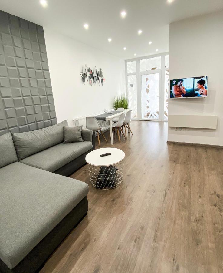 Foter Apartman Ii. Villány Exteriér fotografie